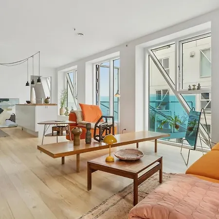 Ocean Front With 2 Bedrooms And Balconies Daire *