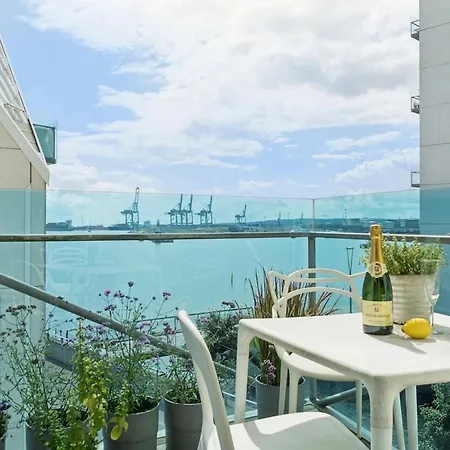 Ocean Front With 2 Bedrooms And Balconies * Århus